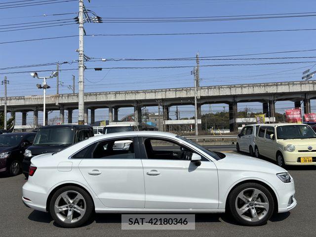 Audi A3 SEDAN 2018-08 241961-6
