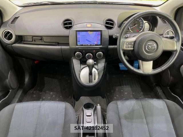 Mazda DEMIO 2012-07 390496-1