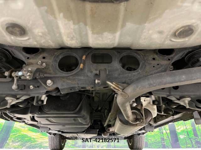 Toyota HARRIER 2015-02 223570-19