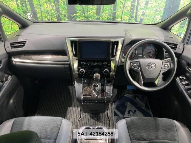 Toyota ALPHARD 2021-12 341726-1
