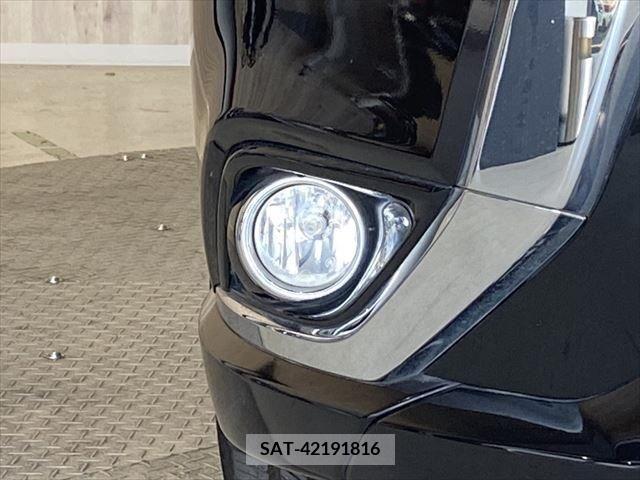 Mitsubishi OUTLANDER PHEV 2015-08 281123-10