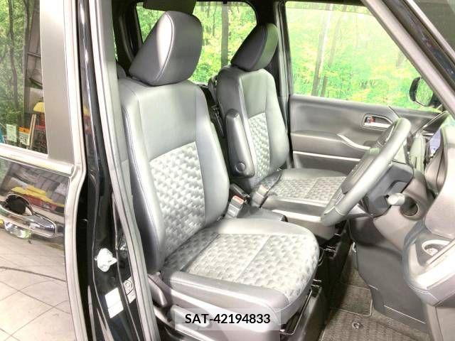 Toyota VOXY 2022-03 288957-7
