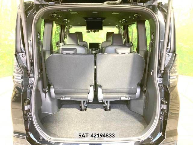 Toyota VOXY 2022-03 288957-10