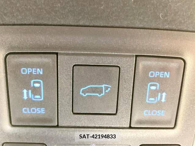 Toyota VOXY 2022-03 288957-6