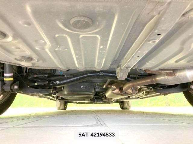 Toyota VOXY 2022-03 288957-19