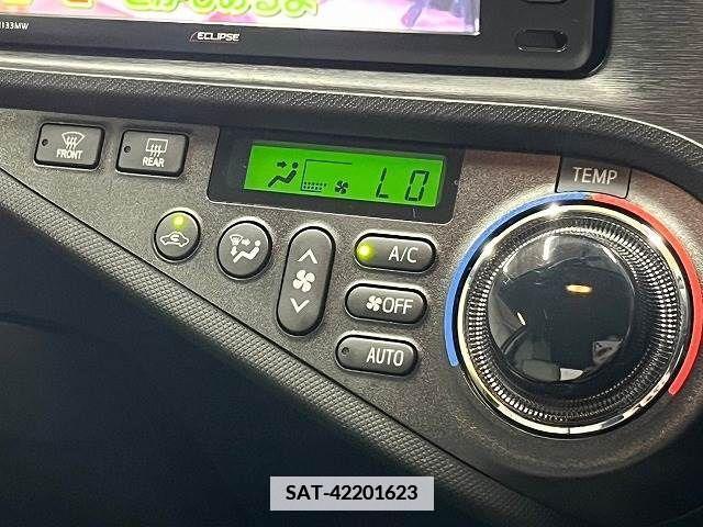 Toyota AQUA 2013-12 376174-6