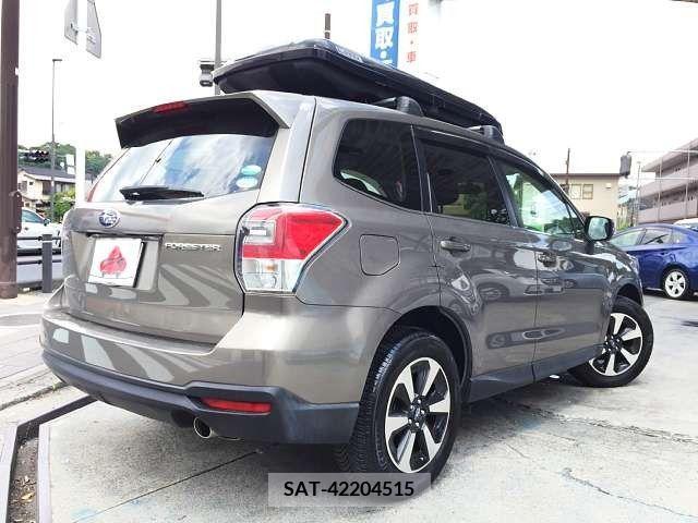Subaru FORESTER 2016-01 270165-2