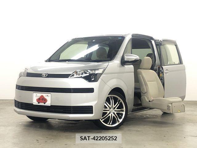 Toyota SPADE 2013-09 313684-0