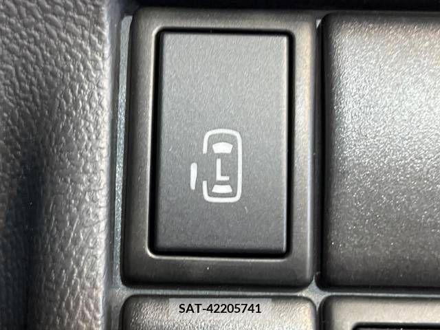 Nissan ROOX 2013-03 324234-3
