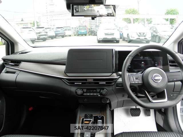Nissan AURA 2023-09 261518-2