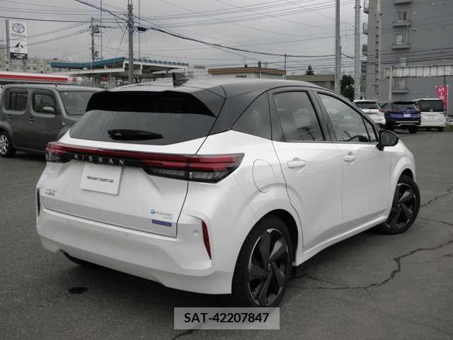 Nissan AURA 2023-09 261518-1