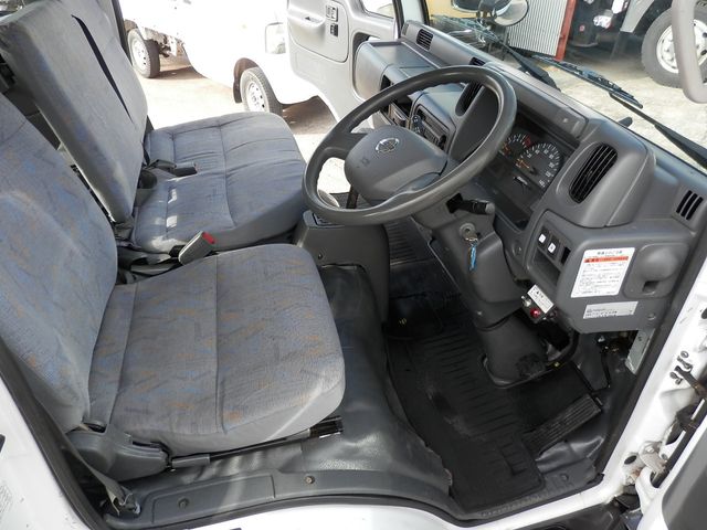 Nissan ATLAS 2003-09 8579-13