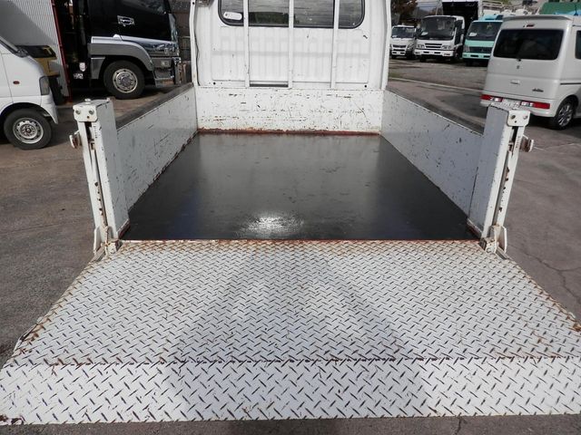 Nissan ATLAS 2003-09 8579-7