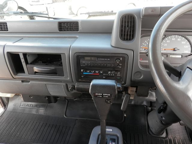 Nissan ATLAS 2003-09 8579-14