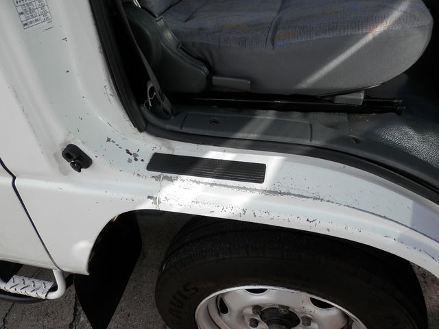 Nissan ATLAS 2003-09 8579-25