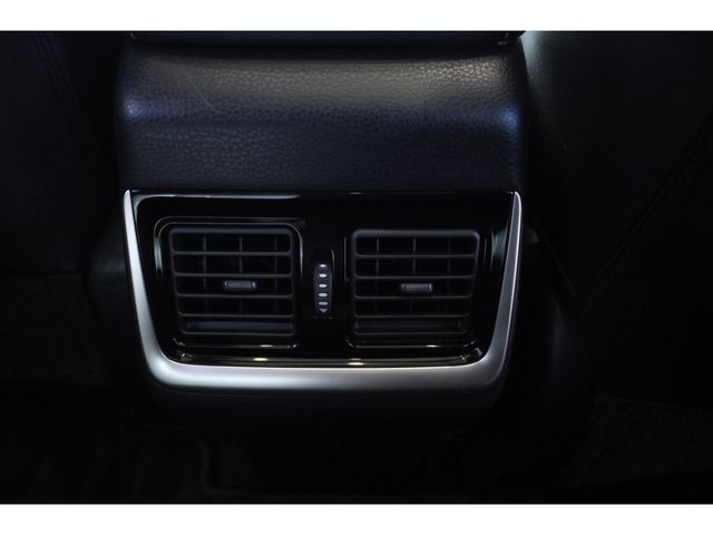 Toyota HARRIER 2018-02 3240-10