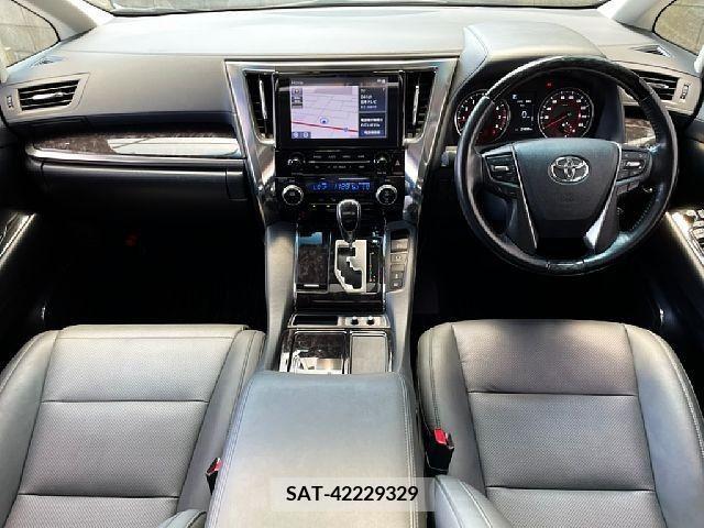 Toyota ALPHARD 2022-01 355596-1