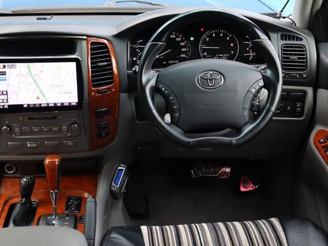 Toyota LAND CRUISER 2005-06 12082-1