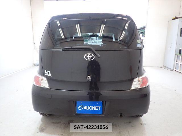 Toyota BB 2011-11 261635-3