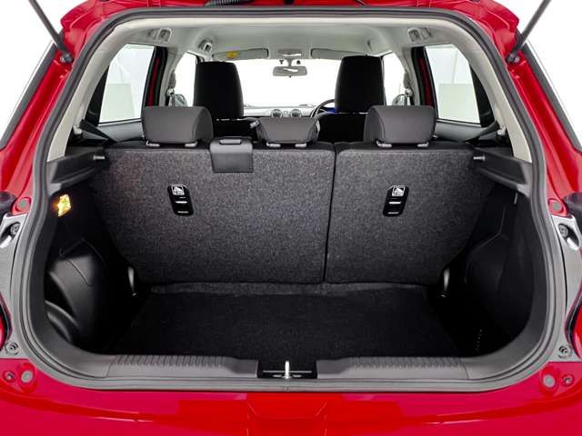 Suzuki SWIFT 2017-02 182975-8
