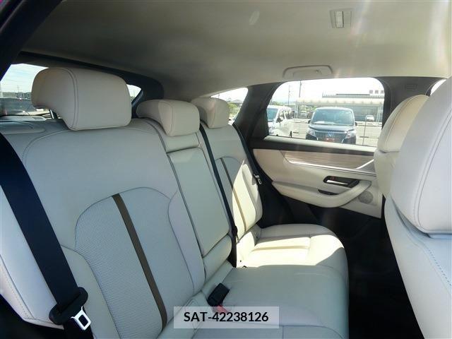 Mazda CX-60 2022-09 351638-7