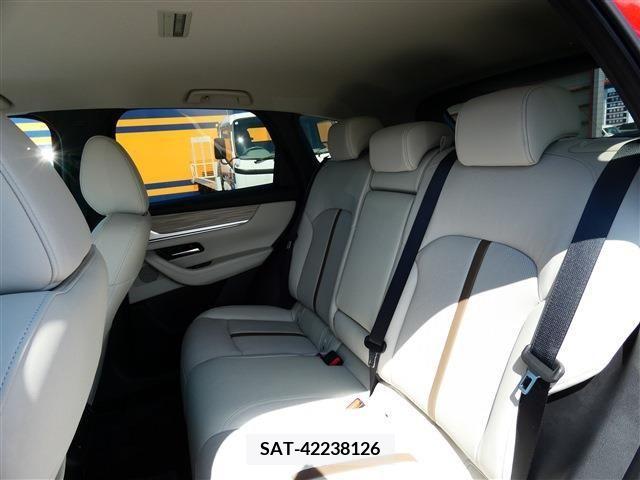 Mazda CX-60 2022-09 351638-24