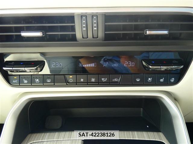 Mazda CX-60 2022-09 351638-11