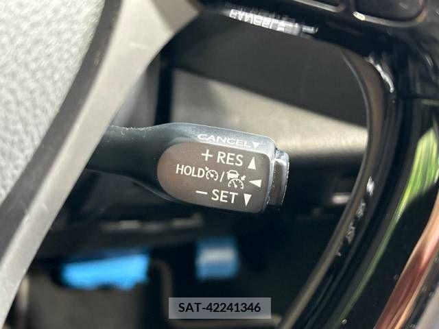 Toyota C-HR 2019-03 211173-3