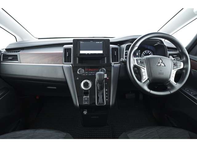 Mitsubishi DELICA D5 2021-11 18515-3