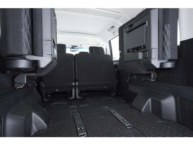 Mitsubishi DELICA D5 2021-11 18515-9