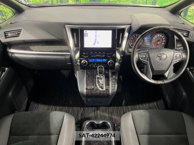 Toyota VELLFIRE 2021-06 345744-1