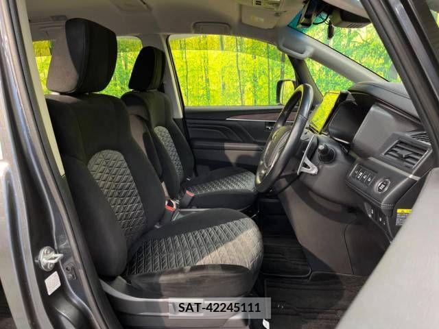Mitsubishi DELICA D5 2021-08 383029-8