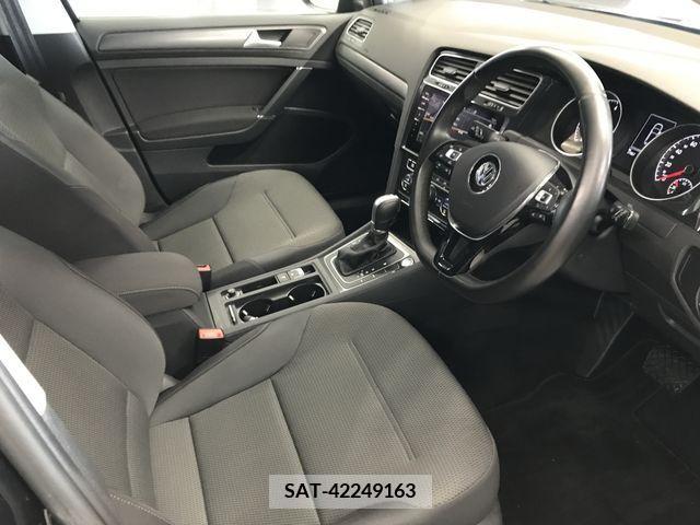 VolksWagen GOLF 2017-11 244533-1