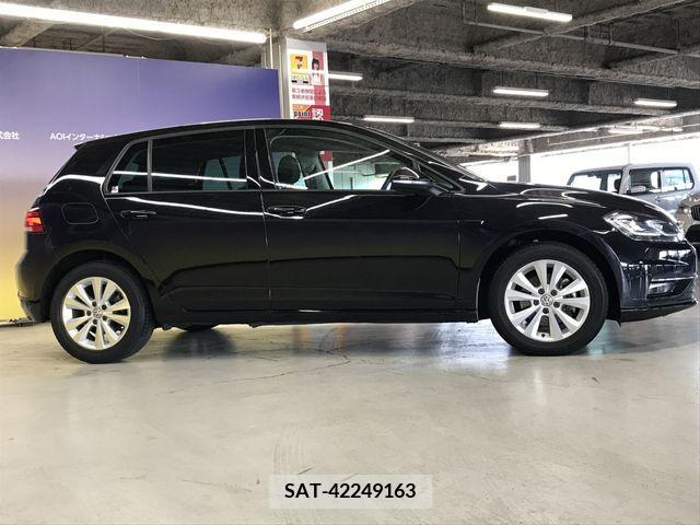 VolksWagen GOLF 2017-11 244533-12
