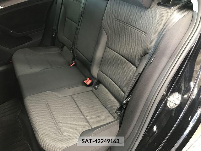 VolksWagen GOLF 2017-11 244533-9