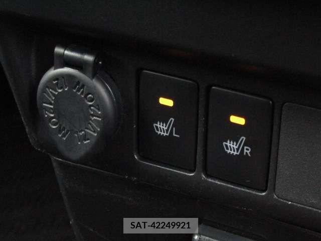 Toyota TANK 2017-09 329605-16