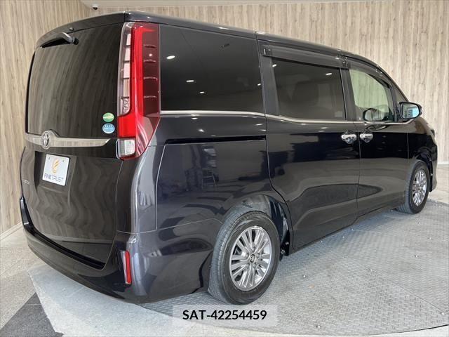 Toyota ESQUIRE 2015-06 347561-17