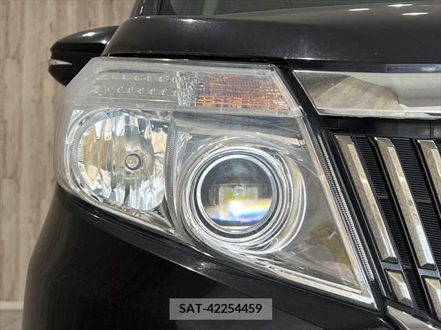 Toyota ESQUIRE 2015-06 347561-21