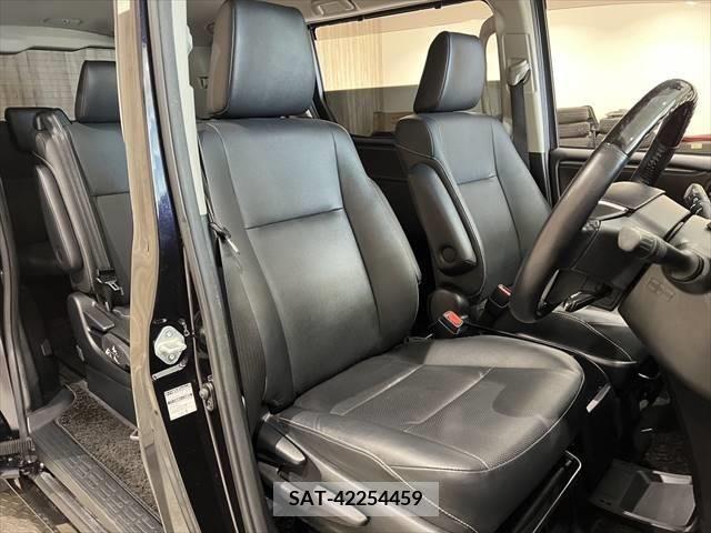 Toyota ESQUIRE 2015-06 347561-6