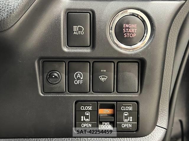 Toyota ESQUIRE 2015-06 347561-5