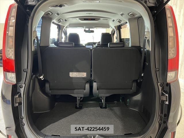 Toyota ESQUIRE 2015-06 347561-9