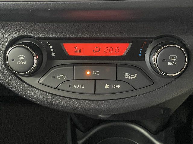Toyota VITZ 2015-05 24883-14