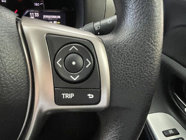 Toyota VITZ 2015-05 24883-21