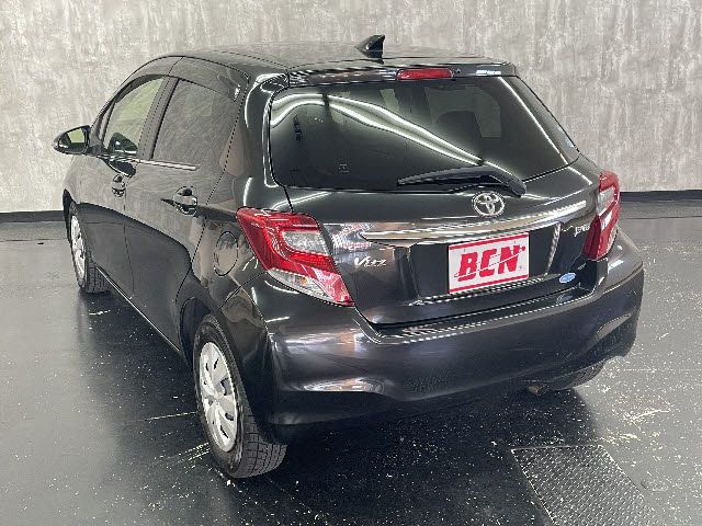 Toyota VITZ 2015-05 24883-8