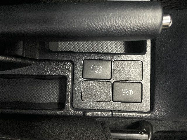 Toyota VITZ 2015-05 24883-5