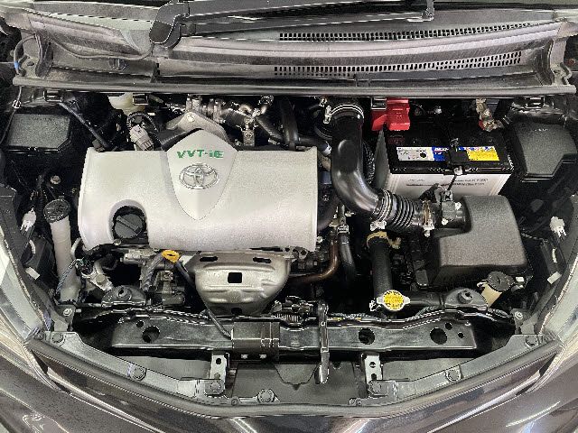 Toyota VITZ 2015-05 24883-27