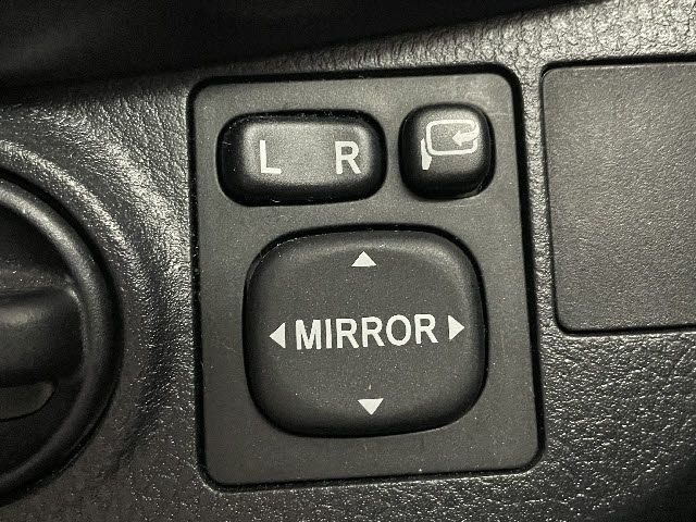 Toyota VITZ 2015-05 24883-16