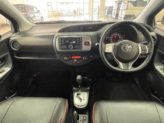 Toyota VITZ 2015-05 24883-1