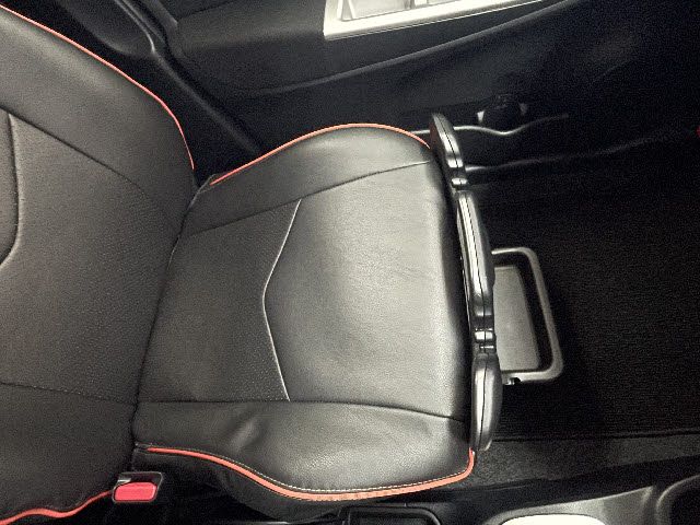 Toyota VITZ 2015-05 24883-23