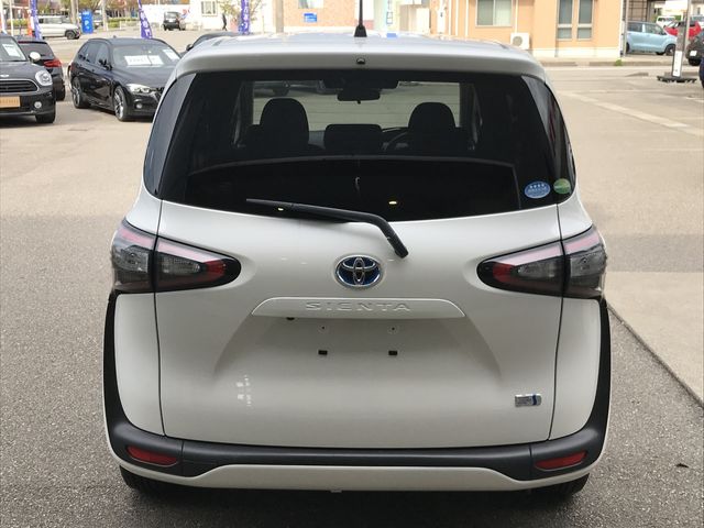 Toyota SIENTA 2016-05 17093-7